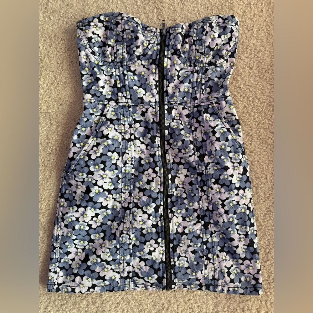 Divided mini dress